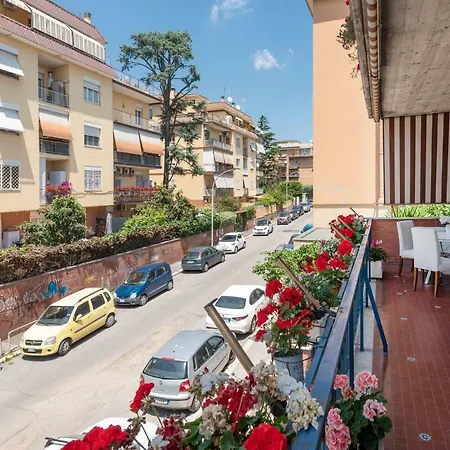Chic Flat Monte Mario Appartement Rome